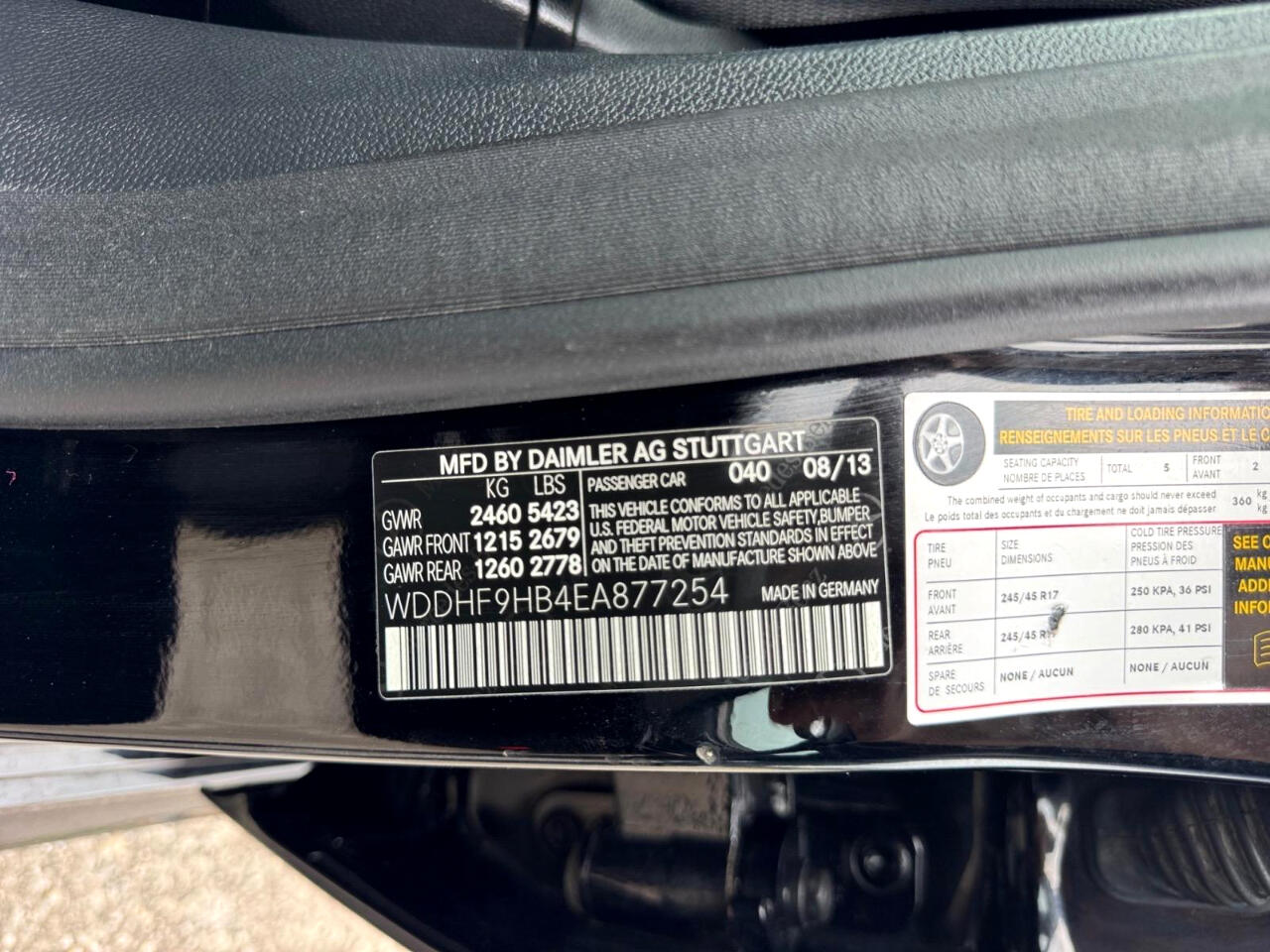 Vehicle image 17 of 28