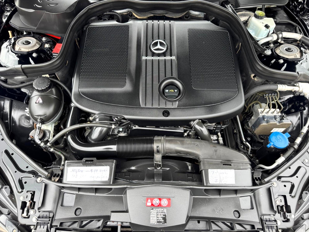Vehicle image 16 of 28