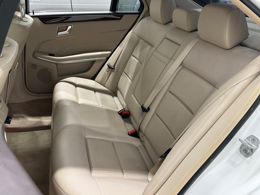 Vehicle image 12 of 39