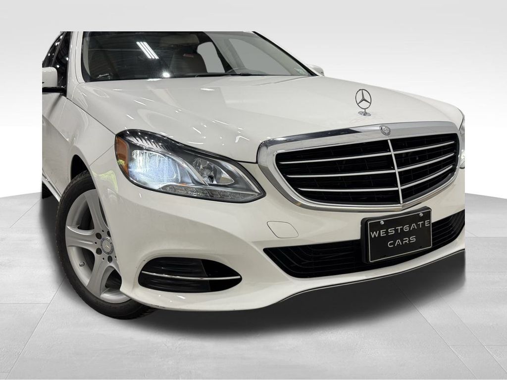 Vehicle image 4 of 39