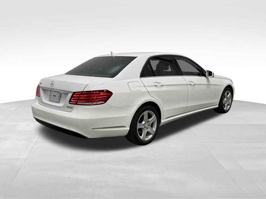 Vehicle image 5 of 39