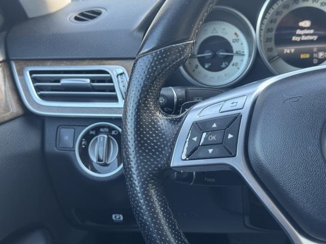 Vehicle image 29 of 41