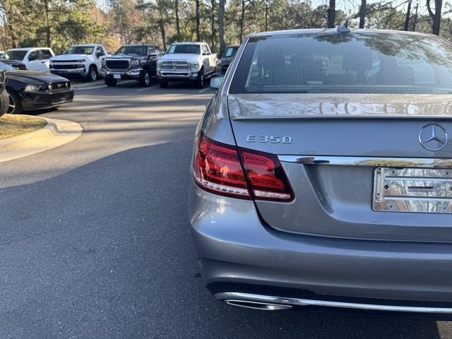 Vehicle image 13 of 41