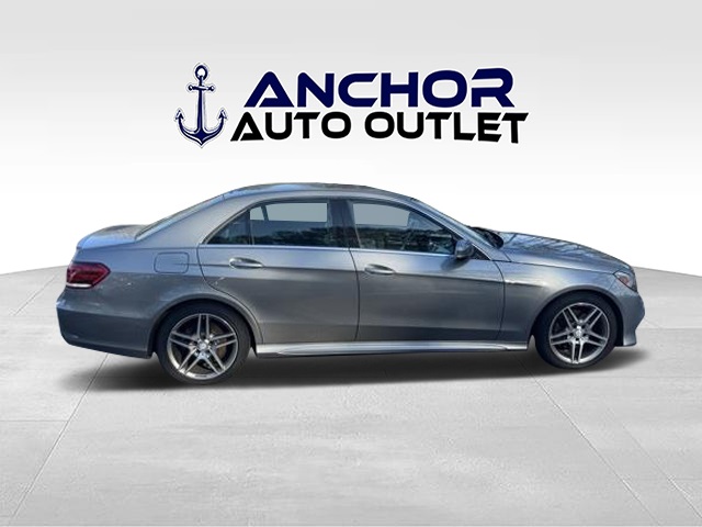 Vehicle image 4 of 41