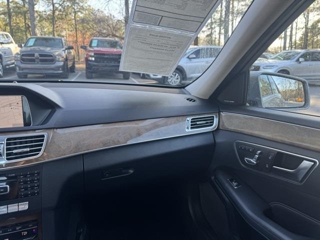 Vehicle image 27 of 41
