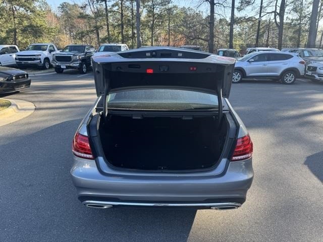 Vehicle image 15 of 41