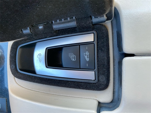 Vehicle image 35 of 41