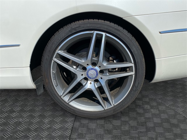 Vehicle image 12 of 41