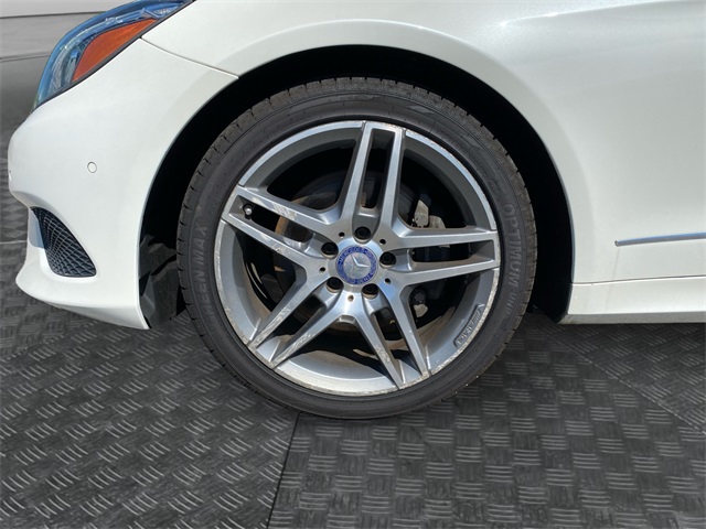 Vehicle image 13 of 41