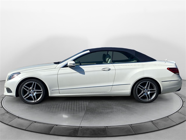 Vehicle image 9 of 41