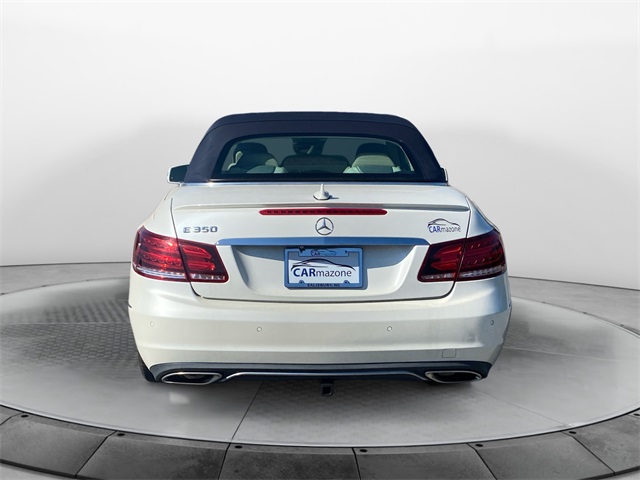 Vehicle image 7 of 41