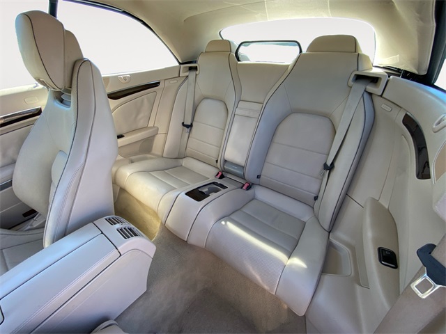 Vehicle image 16 of 41