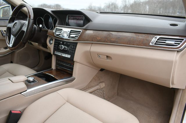 Vehicle image 12 of 31