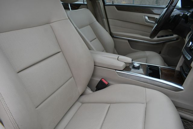 Vehicle image 11 of 31