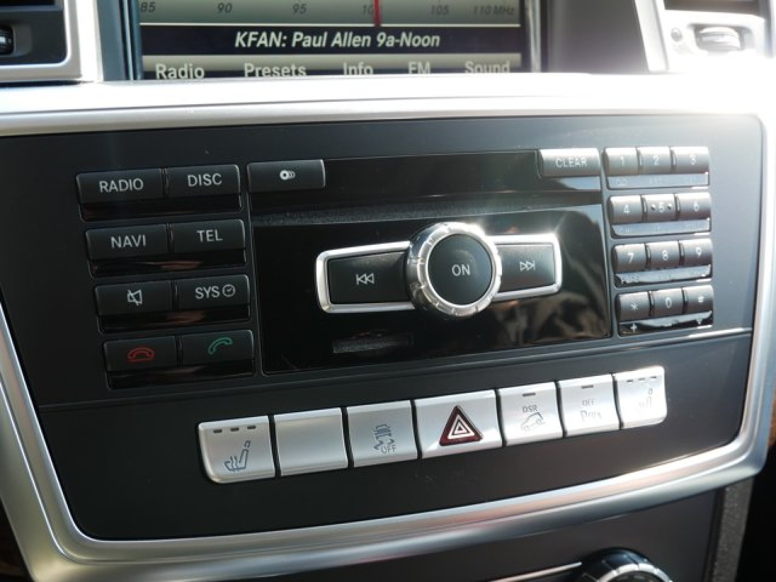 Vehicle image 22 of 27