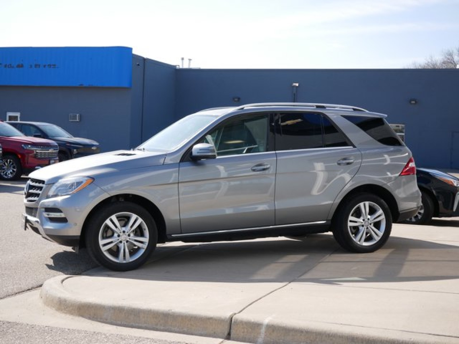 Vehicle image 1 of 27