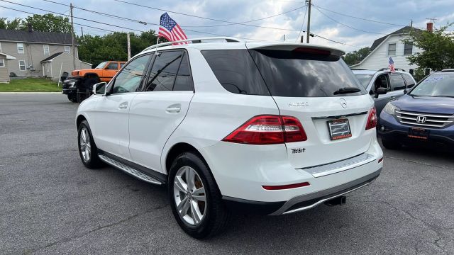 Vehicle image 6 of 42