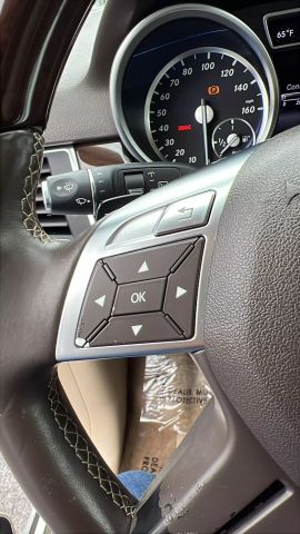 Vehicle image 19 of 42