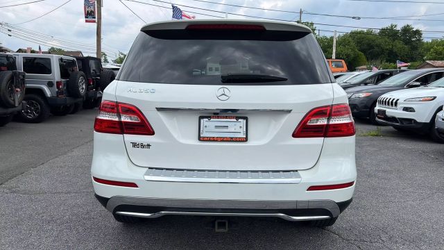Vehicle image 5 of 42