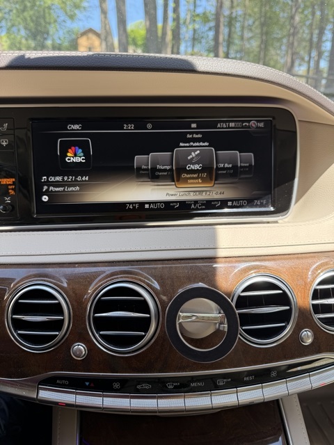Vehicle image 11 of 15