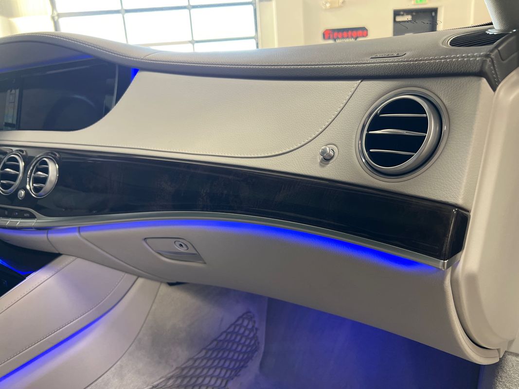 Vehicle image 102 of 115