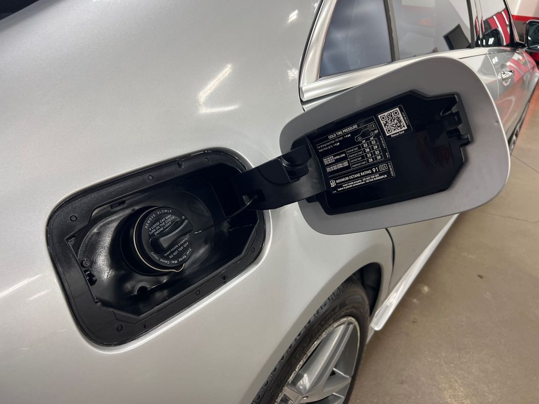 Vehicle image 64 of 115