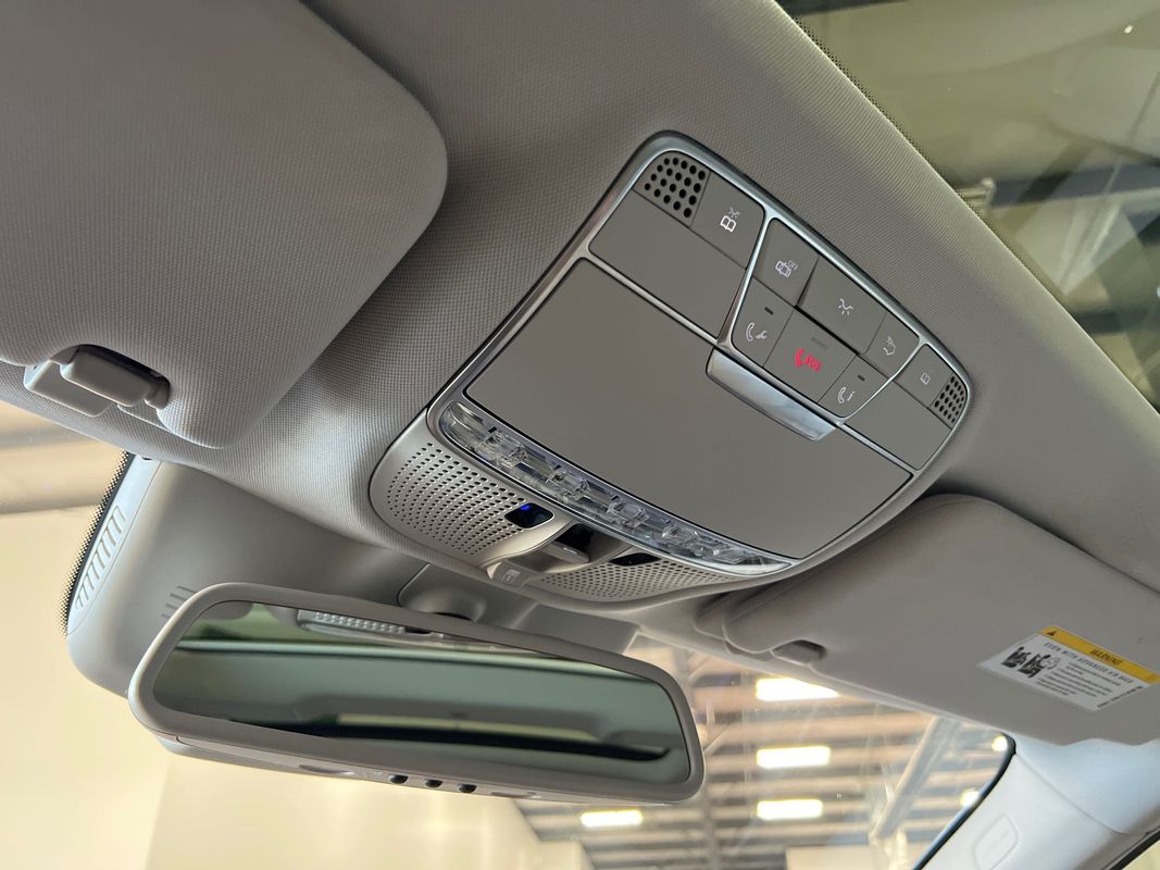 Vehicle image 93 of 115