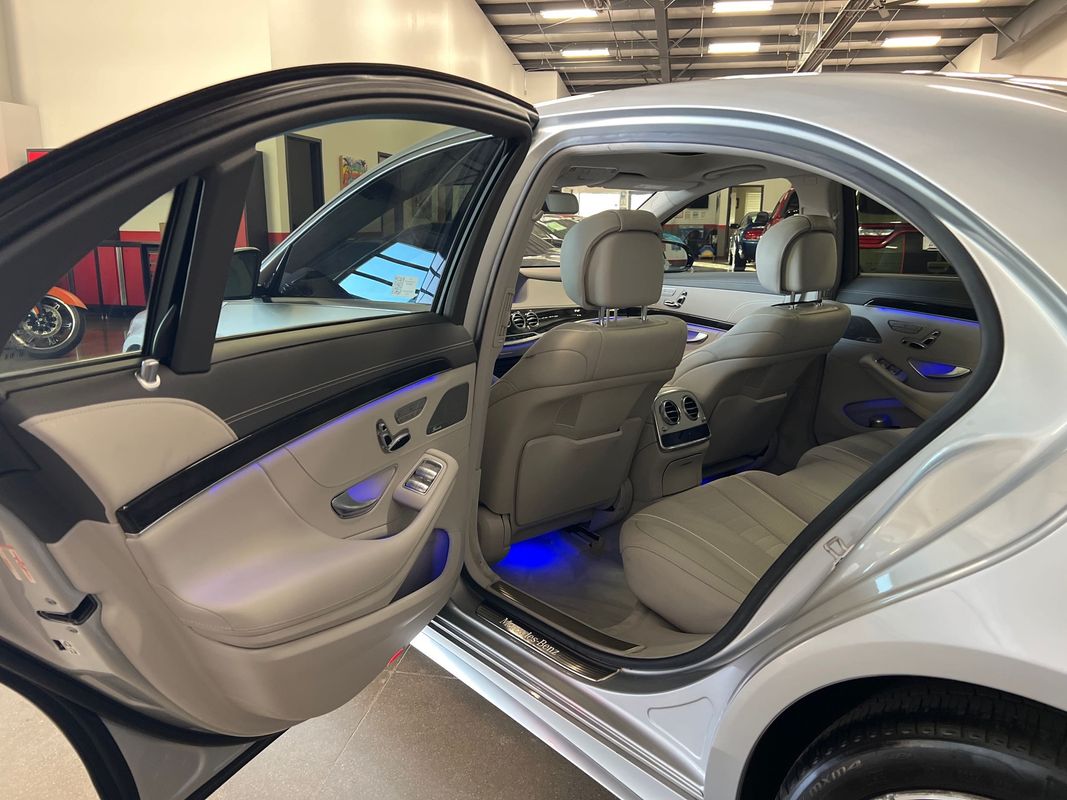 Vehicle image 110 of 115