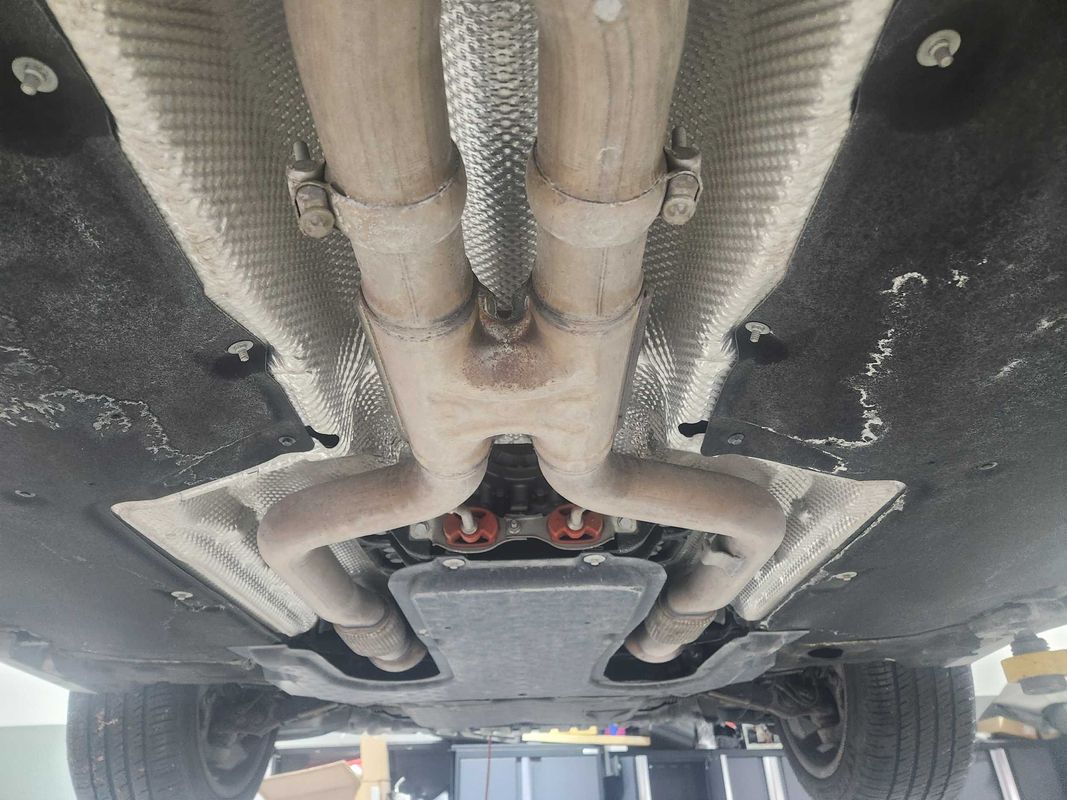 Vehicle image 33 of 115