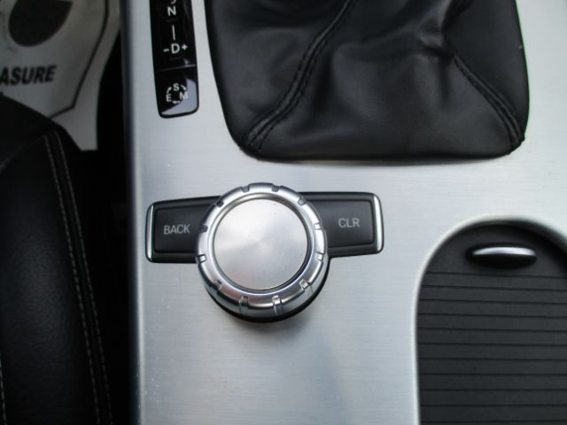 Vehicle image 28 of 36