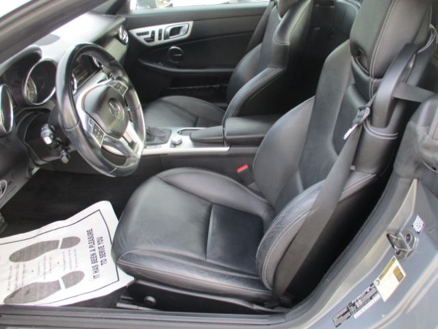 Vehicle image 16 of 36