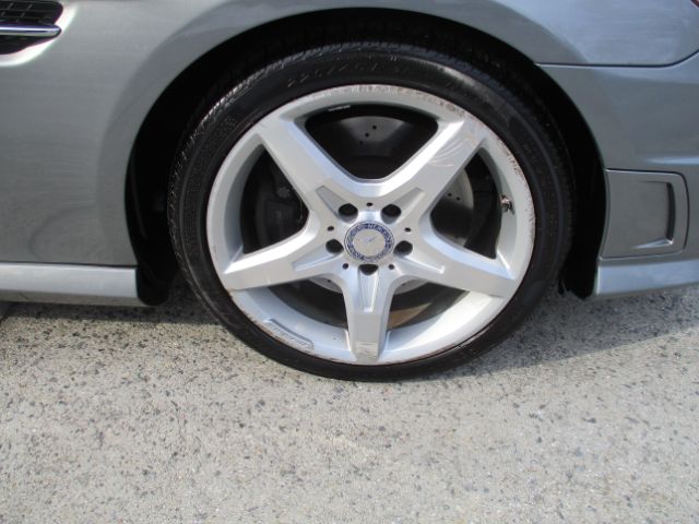 Vehicle image 12 of 36