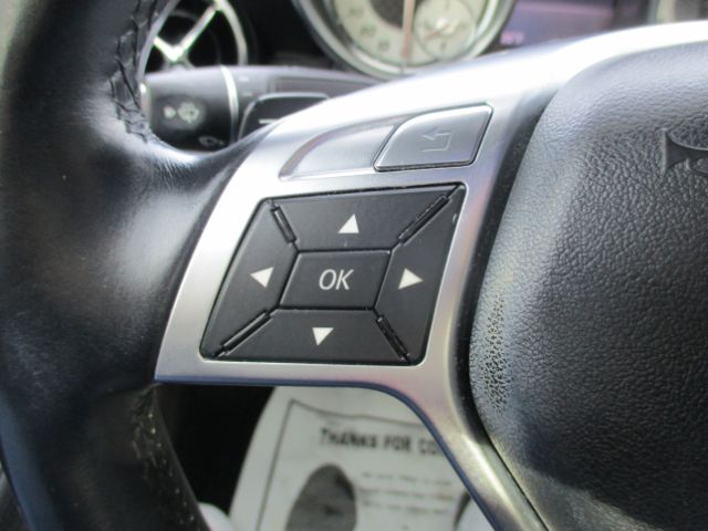Vehicle image 21 of 36