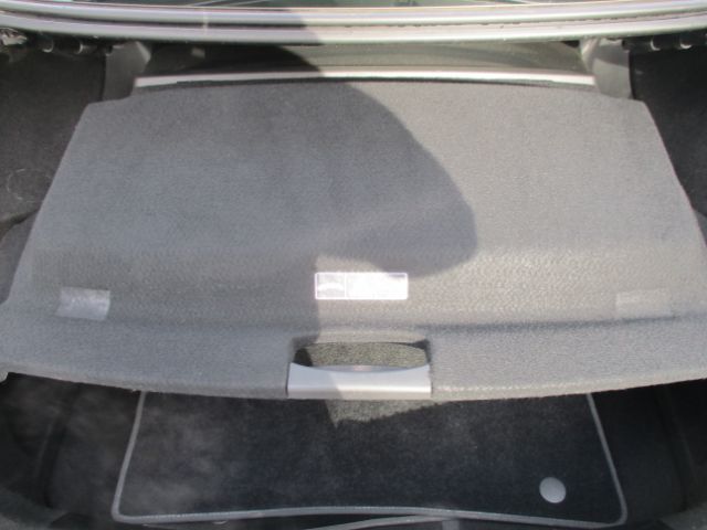 Vehicle image 33 of 36