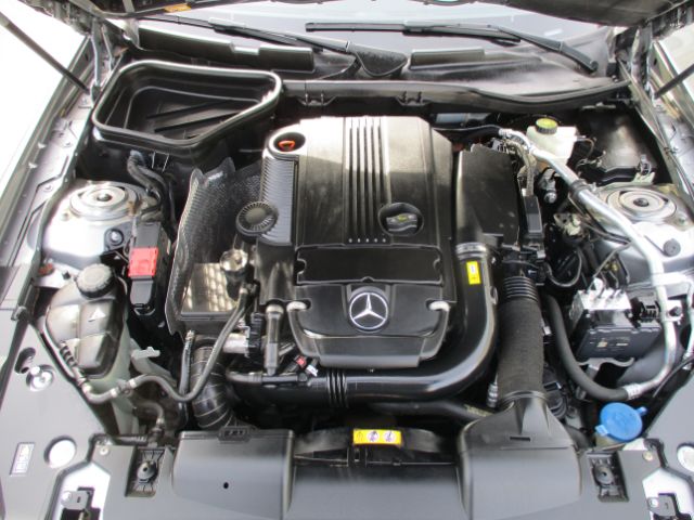 Vehicle image 34 of 36