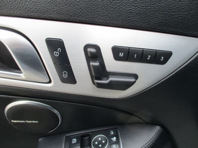 Vehicle image 18 of 36