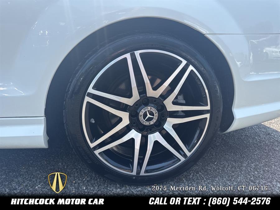Vehicle image 23 of 41