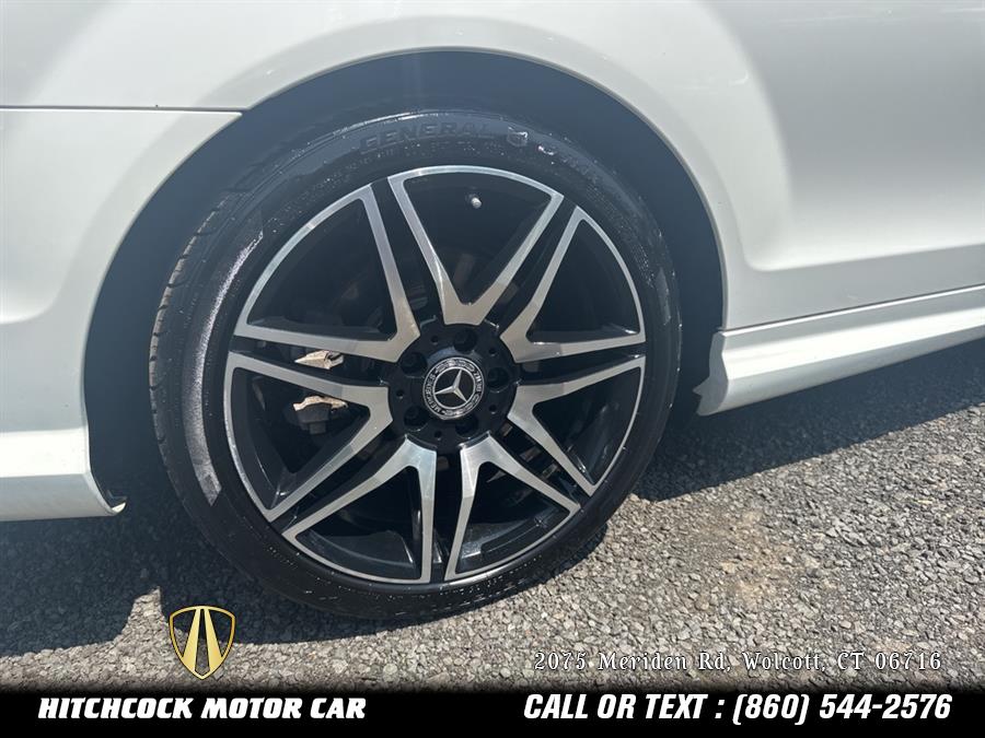 Vehicle image 22 of 41