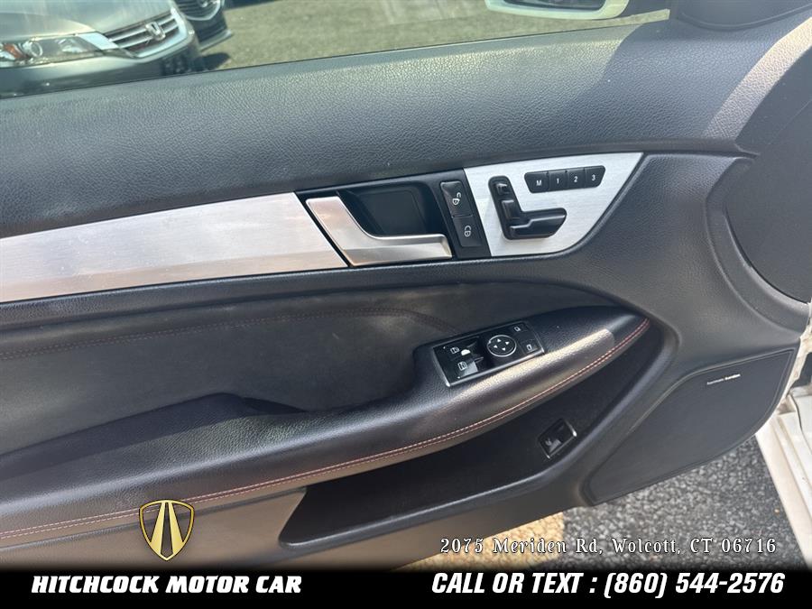 Vehicle image 26 of 41