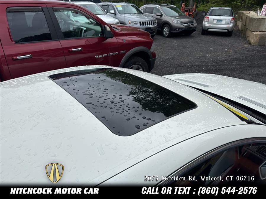 Vehicle image 37 of 49