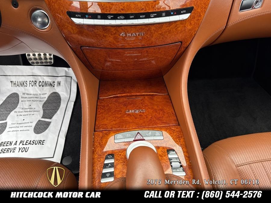 Vehicle image 32 of 49