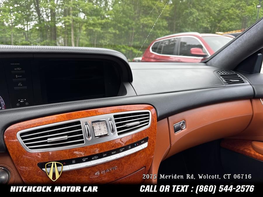 Vehicle image 31 of 49