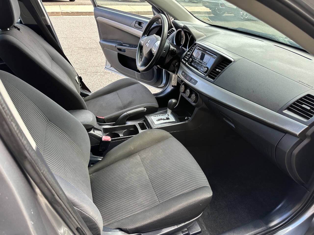 Vehicle image 12 of 22