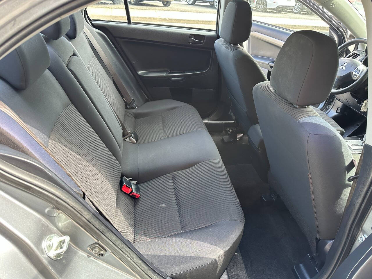 Vehicle image 14 of 22
