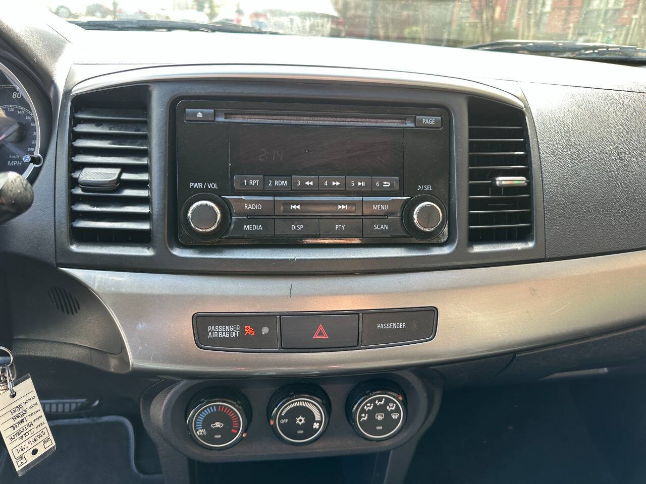Vehicle image 18 of 22