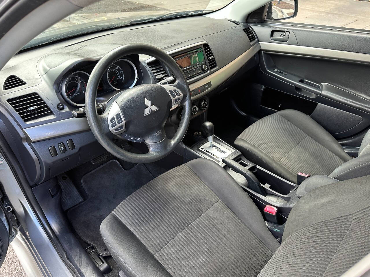 Vehicle image 8 of 22
