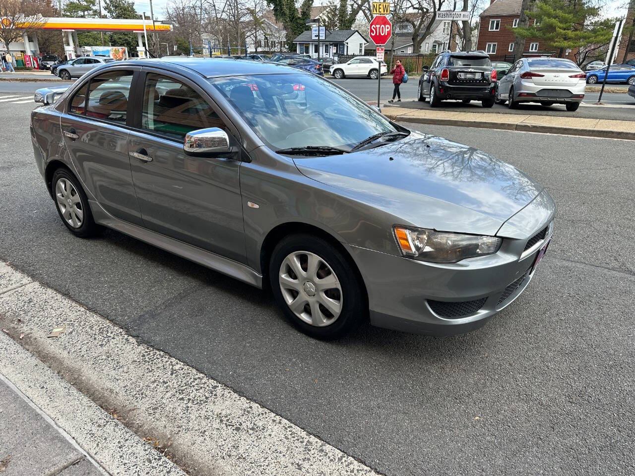 Vehicle image 4 of 22