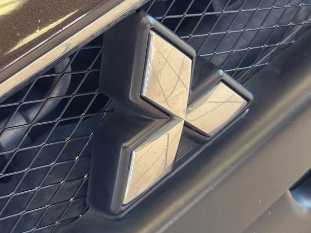 Vehicle image 8 of 22