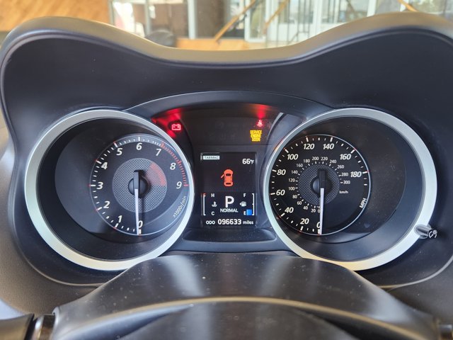 Vehicle image 11 of 22