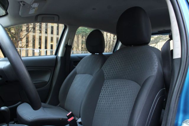 Vehicle image 15 of 34